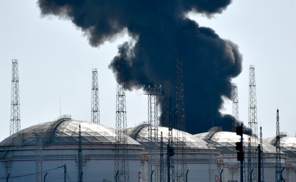 რუსეთის კრასნოდარის მხარიდან იუწყებიან დრონებით გემებისა და ტერმინალის დაზიანების შესახებ